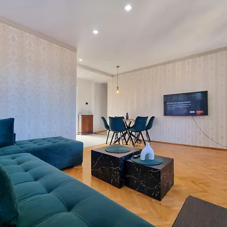 Luxurious With A View In The Old - * Brasov