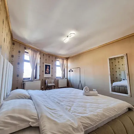 Luxurious With A View In The Old - * Brasov