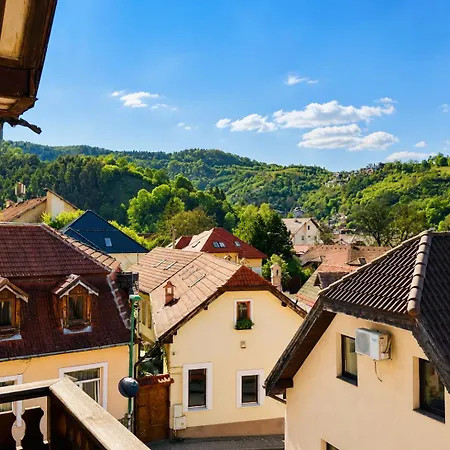 Luxurious With A View In The Old - Apartment